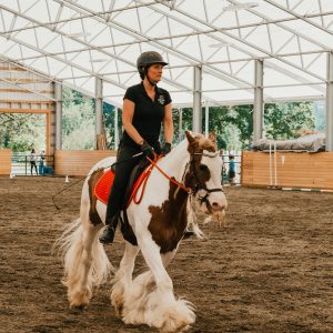 Amber Varner rides a horse